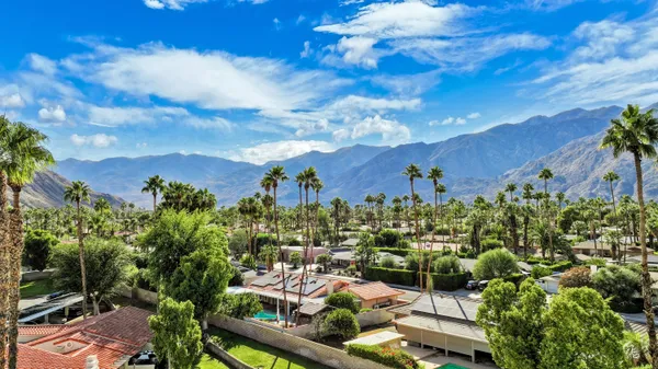 $382,500 | 2701 East Mesquite Avenue, Unit Z136, Palm Springs, CA 92264