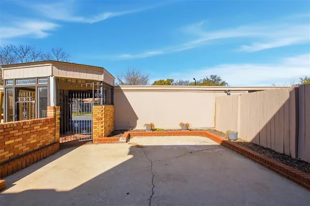 $2,150 | 5810 Marina Drive, Unit 12, Garland, TX 75043