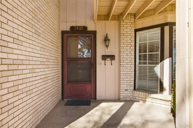 $2,150 | 5810 Marina Drive, Unit 12, Garland, TX 75043