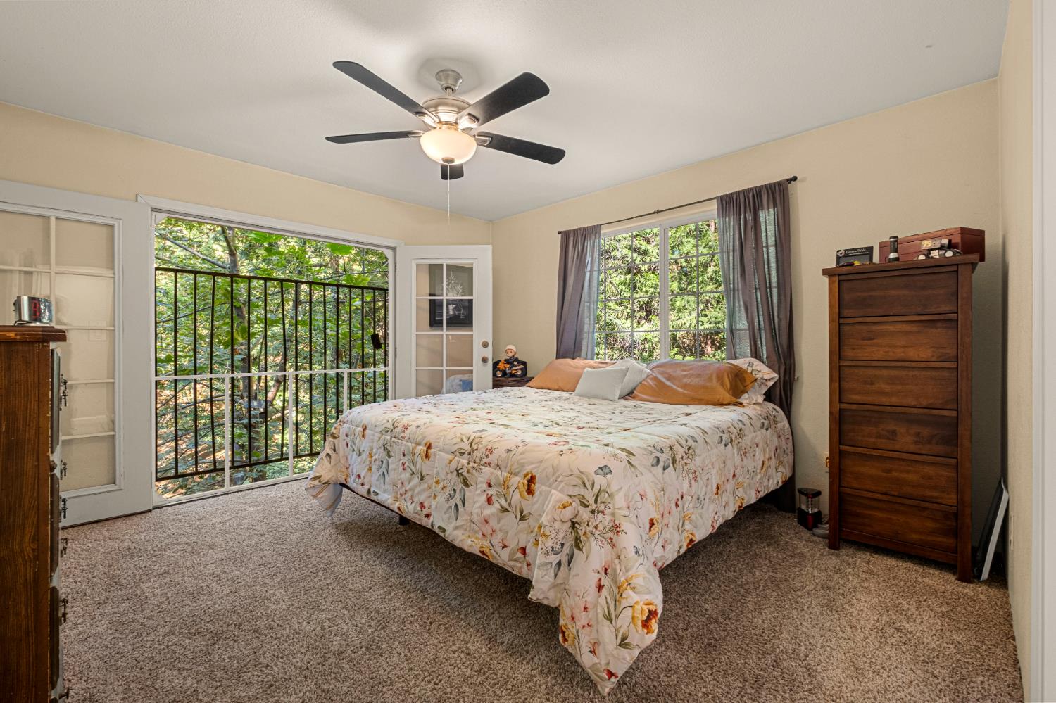 2296 Forebay Road Pollock Pines, CA 95726 - Photo 31 of 62 Master bedroom