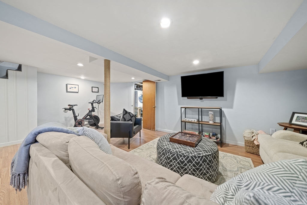 65 Saning Road Weymouth, MA 02191 - Photo 19 of 36 Gallery Image 19
