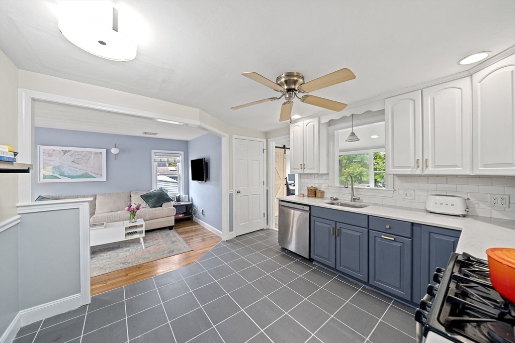 65 Saning Road Weymouth, MA 02191 - Photo 8 of 36 Gallery Image 8