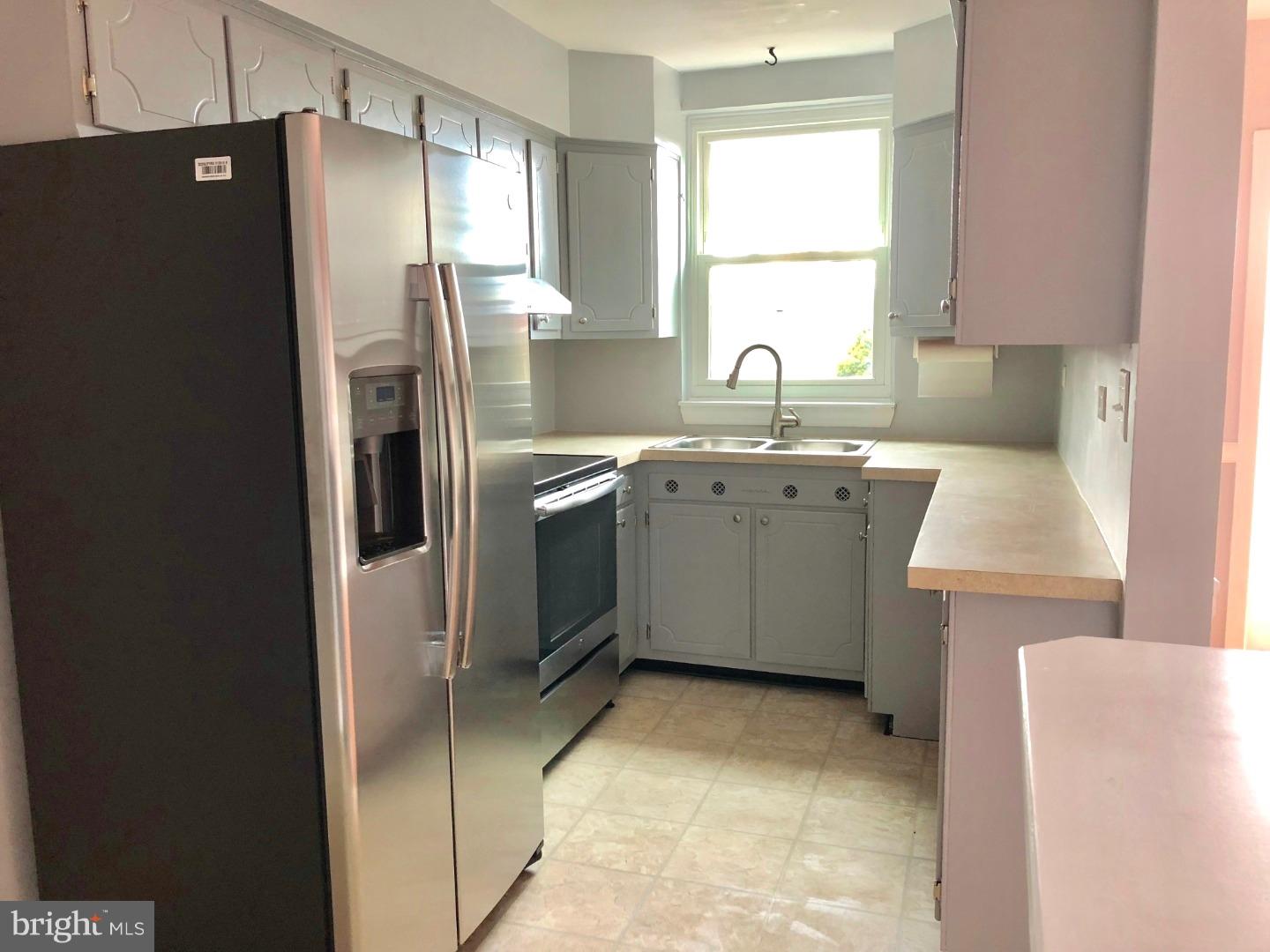 848 Fairfax Road Drexel Hill, PA 19026 - Photo 11 of 23 Kitchen