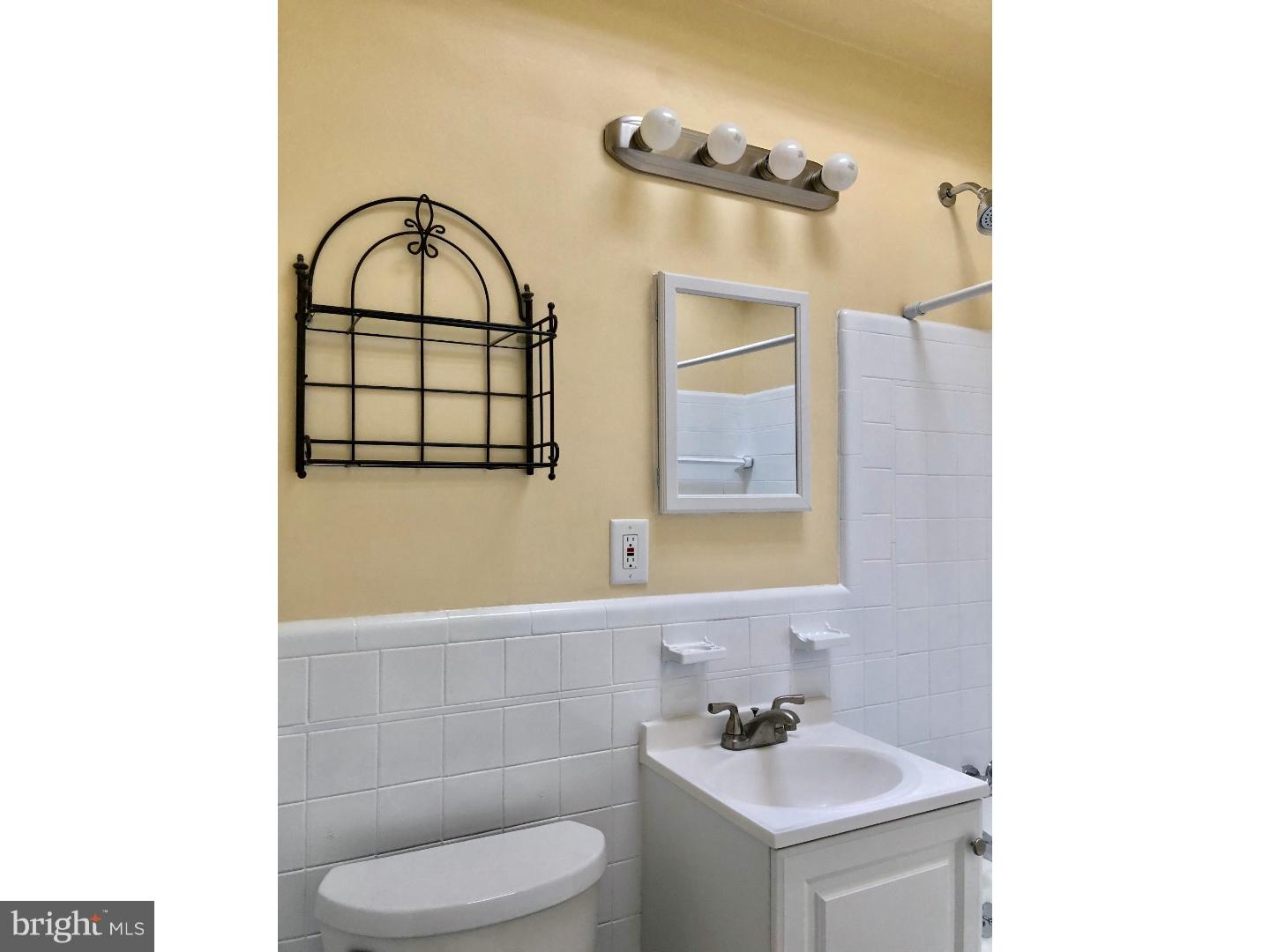 848 Fairfax Road Drexel Hill, PA 19026 - Photo 18 of 23 Bathroom