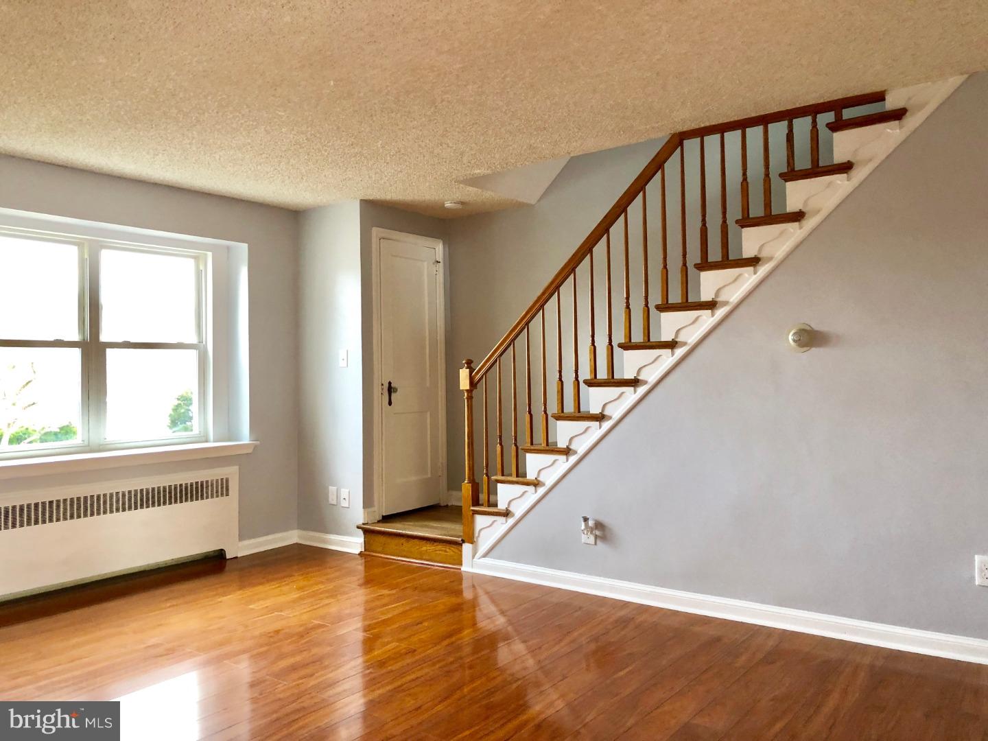 848 Fairfax Road Drexel Hill, PA 19026 - Photo 3 of 23 Living Room