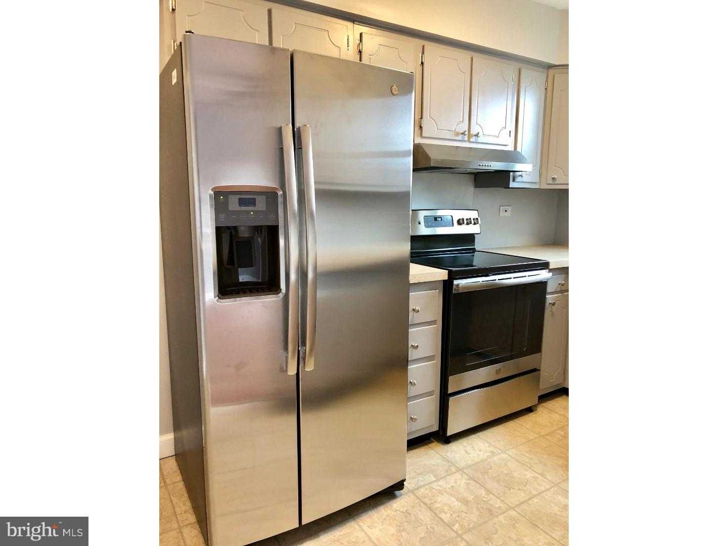 848 Fairfax Road Drexel Hill, PA 19026 - Photo 10 of 23 Kitchen