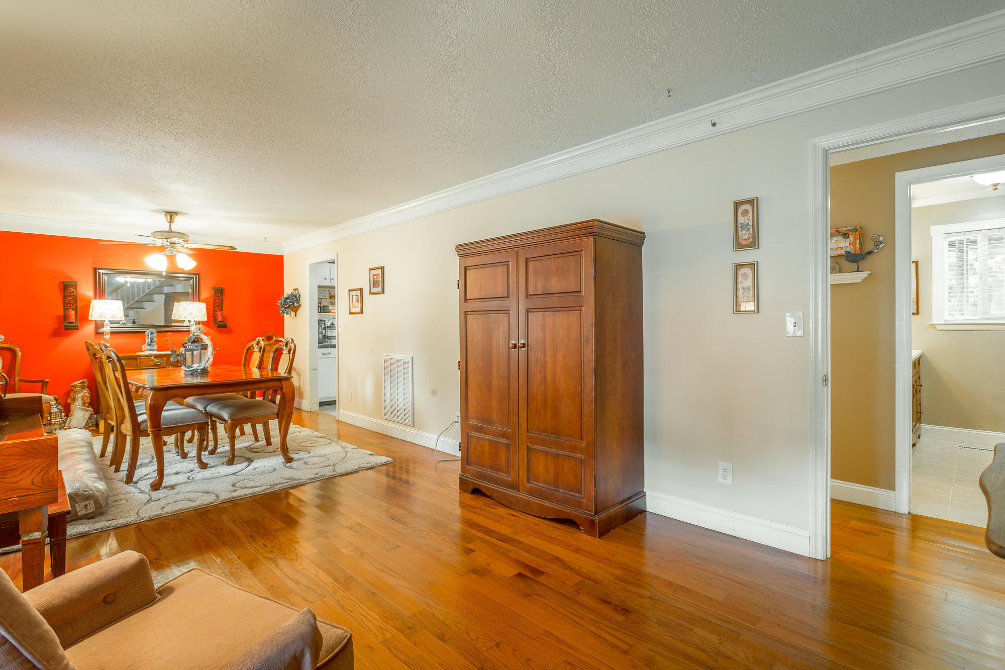 918 Osburn Road Chickamauga, GA 30707 - Photo 14 of 46 Living Room