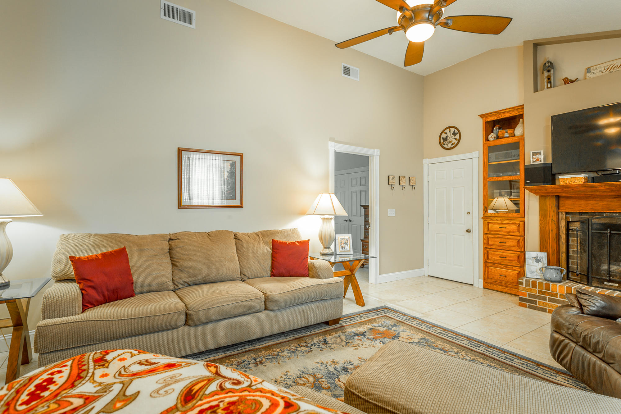 918 Osburn Road Chickamauga, GA 30707 - Photo 16 of 46 Den/Family Room