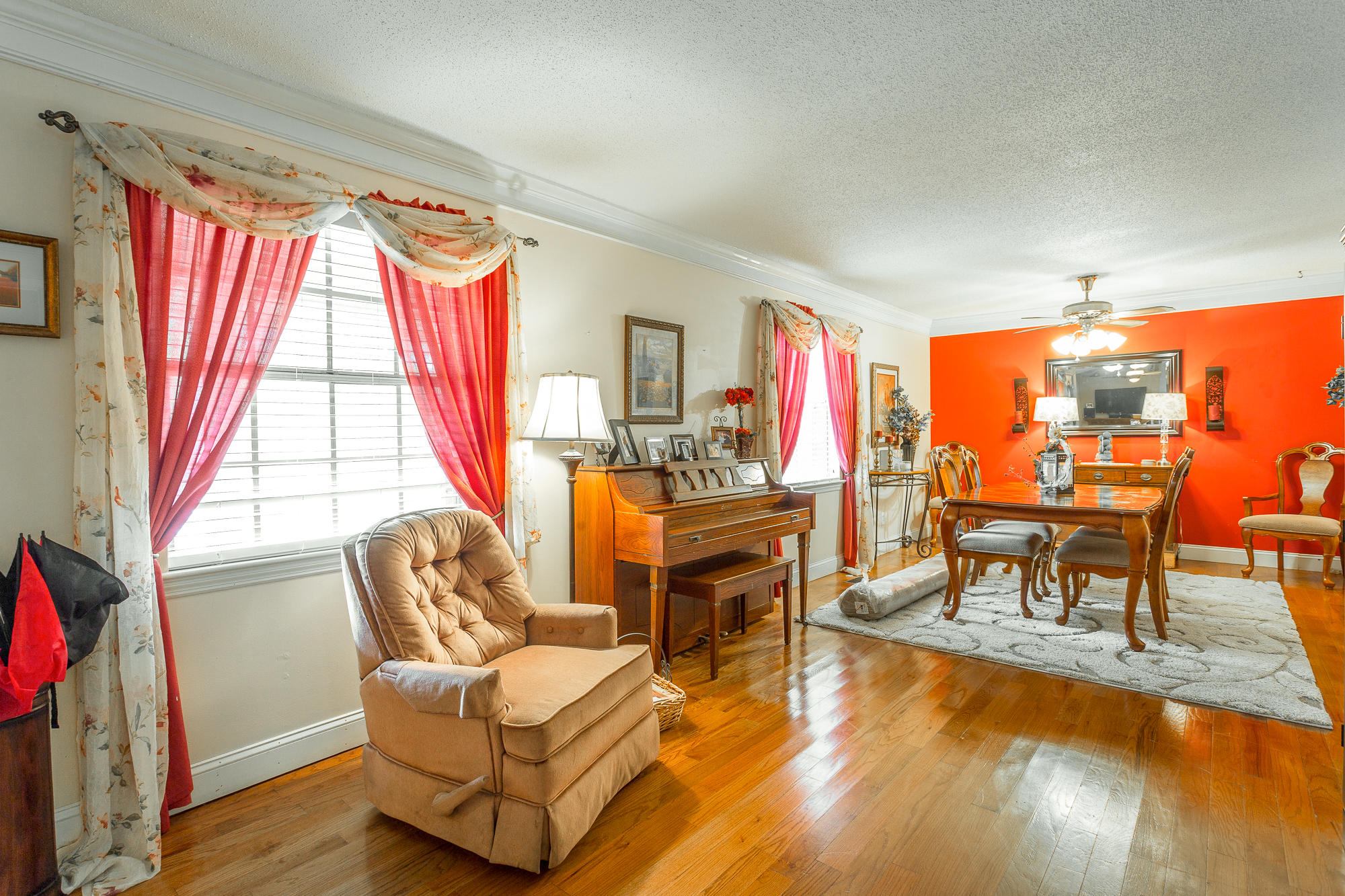 918 Osburn Road Chickamauga, GA 30707 - Photo 3 of 46 Living Room