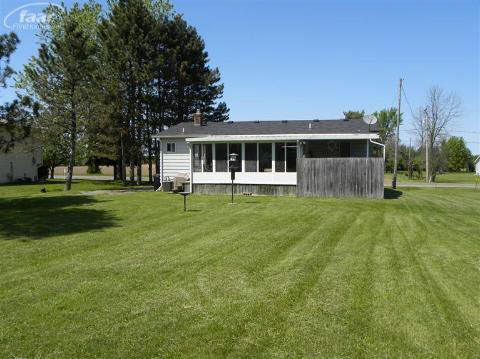 1298 East Dodge Road Mount Morris, MI 48458 - Photo 4 of 9 20153136-3.JPG