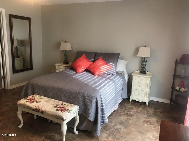 13900 Big Bend Road Moss Point, MS 39562 - Photo 20 of 31 28