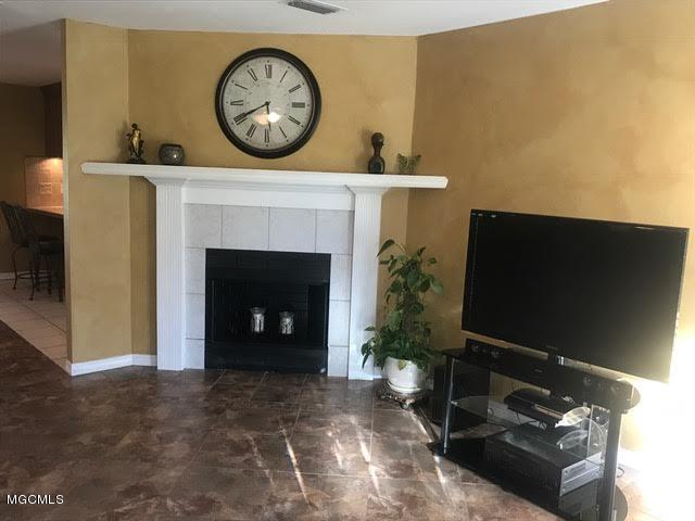 13900 Big Bend Road Moss Point, MS 39562 - Photo 5 of 31 25