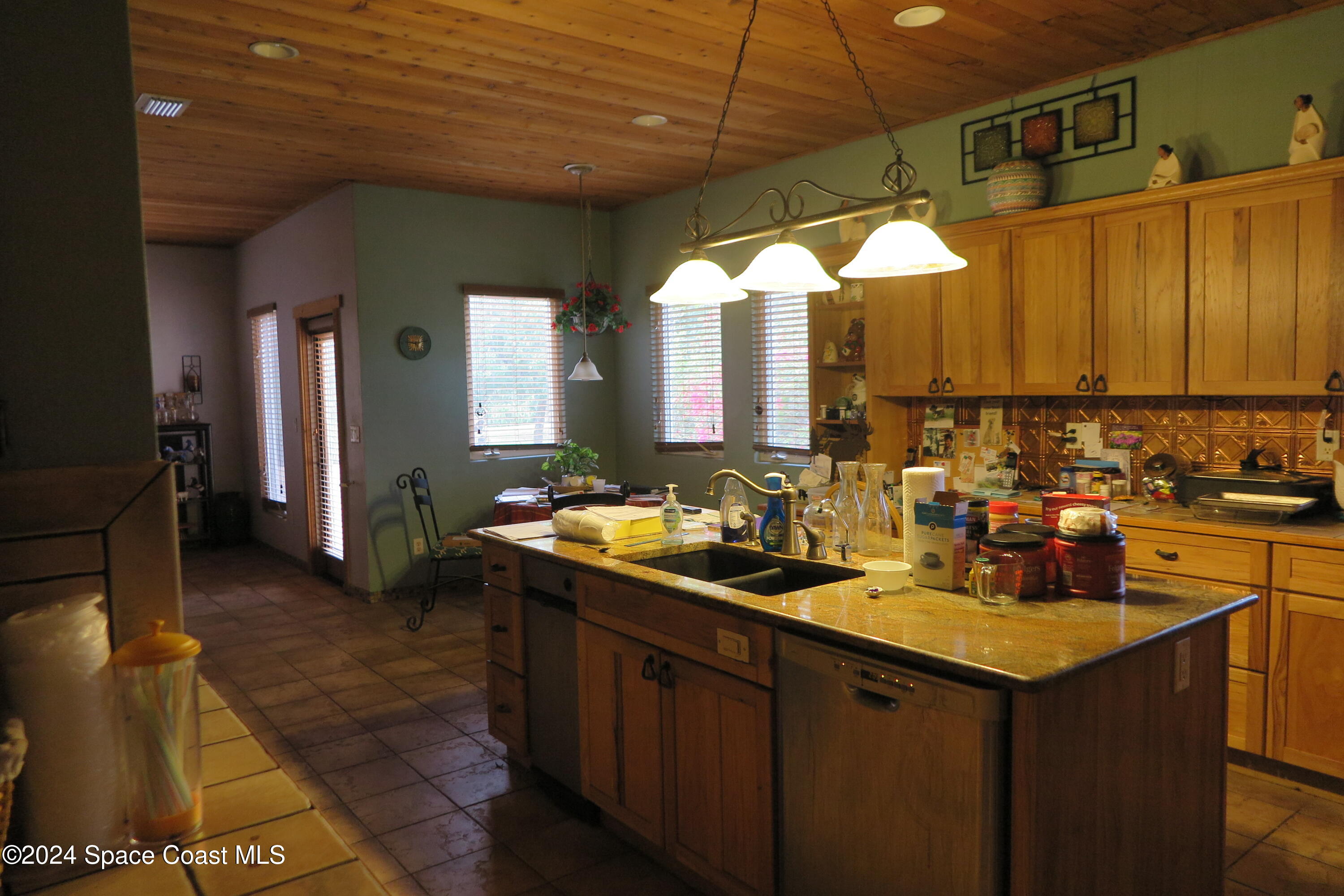 9385 Fleming Grant Road Micco, FL 32976 - Photo 7 of 21 IMG_1408