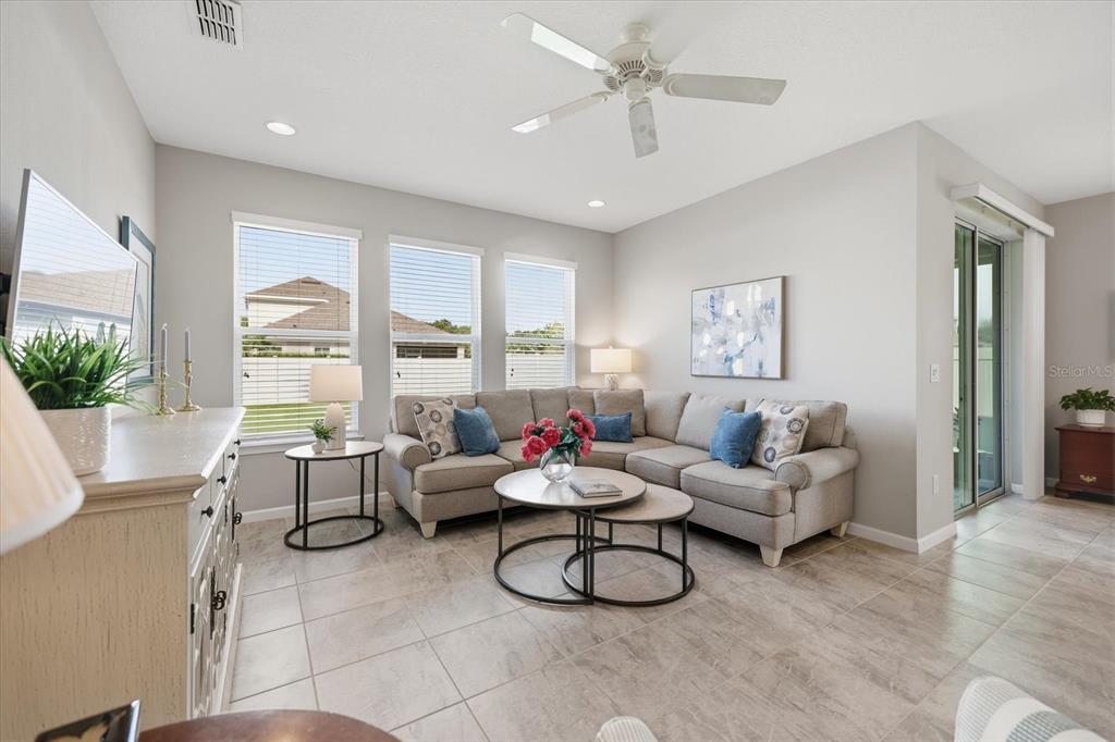 11243 Spring Gate Trail Bradenton, FL 34211 - Photo 16 of 62 Gallery Image 16