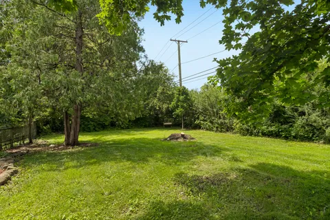 $399,000 | 26735 Highway 173, Antioch, IL 60002