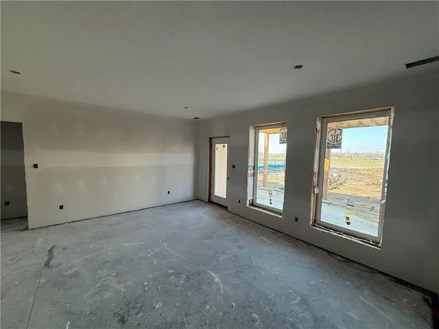 $579,500 | 12800 South Foxborough Court, Lee's Summit, MO 64086