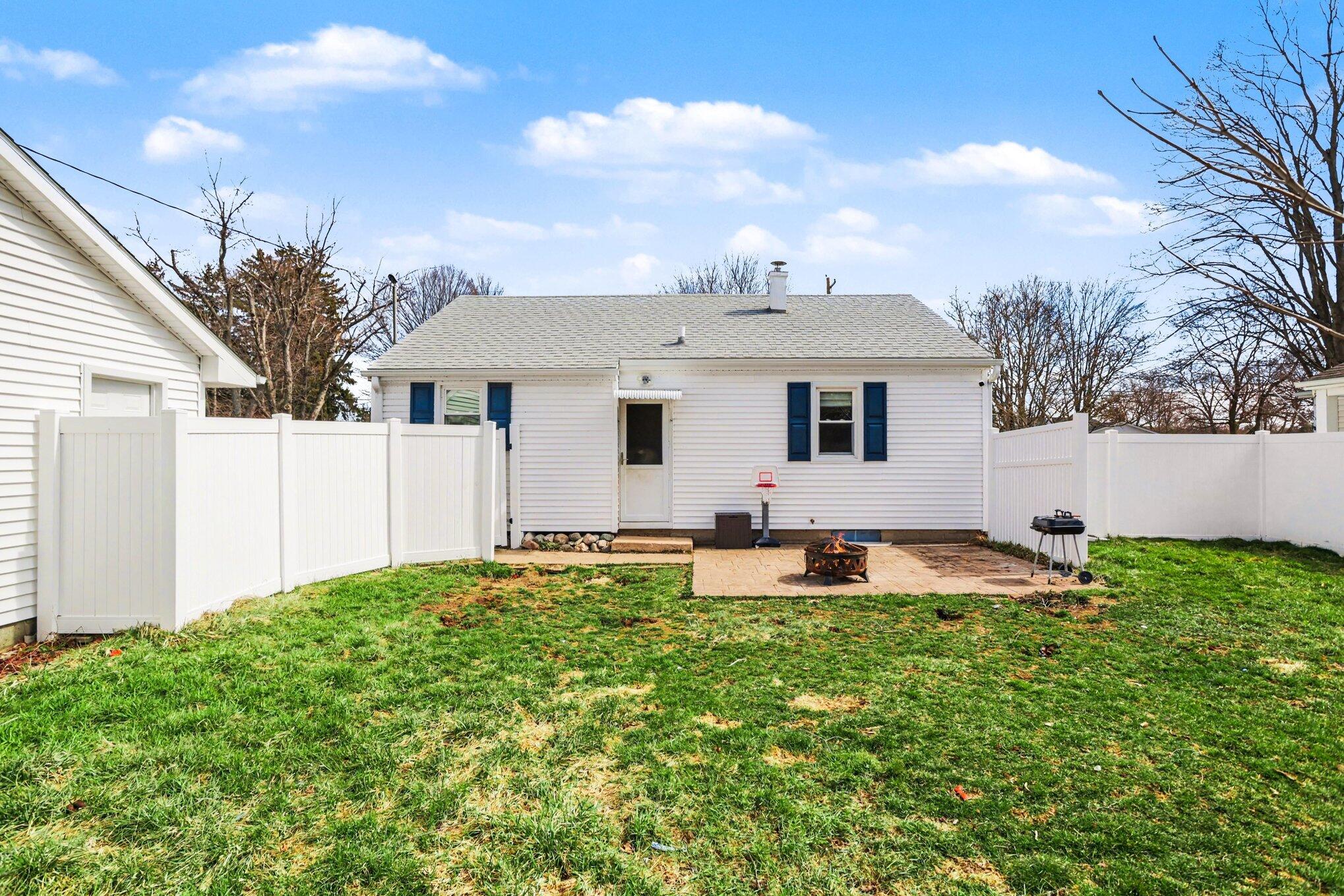 742 Riverside Drive Battle Creek, MI 49015 - Photo 11 of 12 014_file_4698