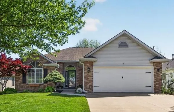 $359,000 | 3328 South Victoria Drive, Blue Springs, MO 64015