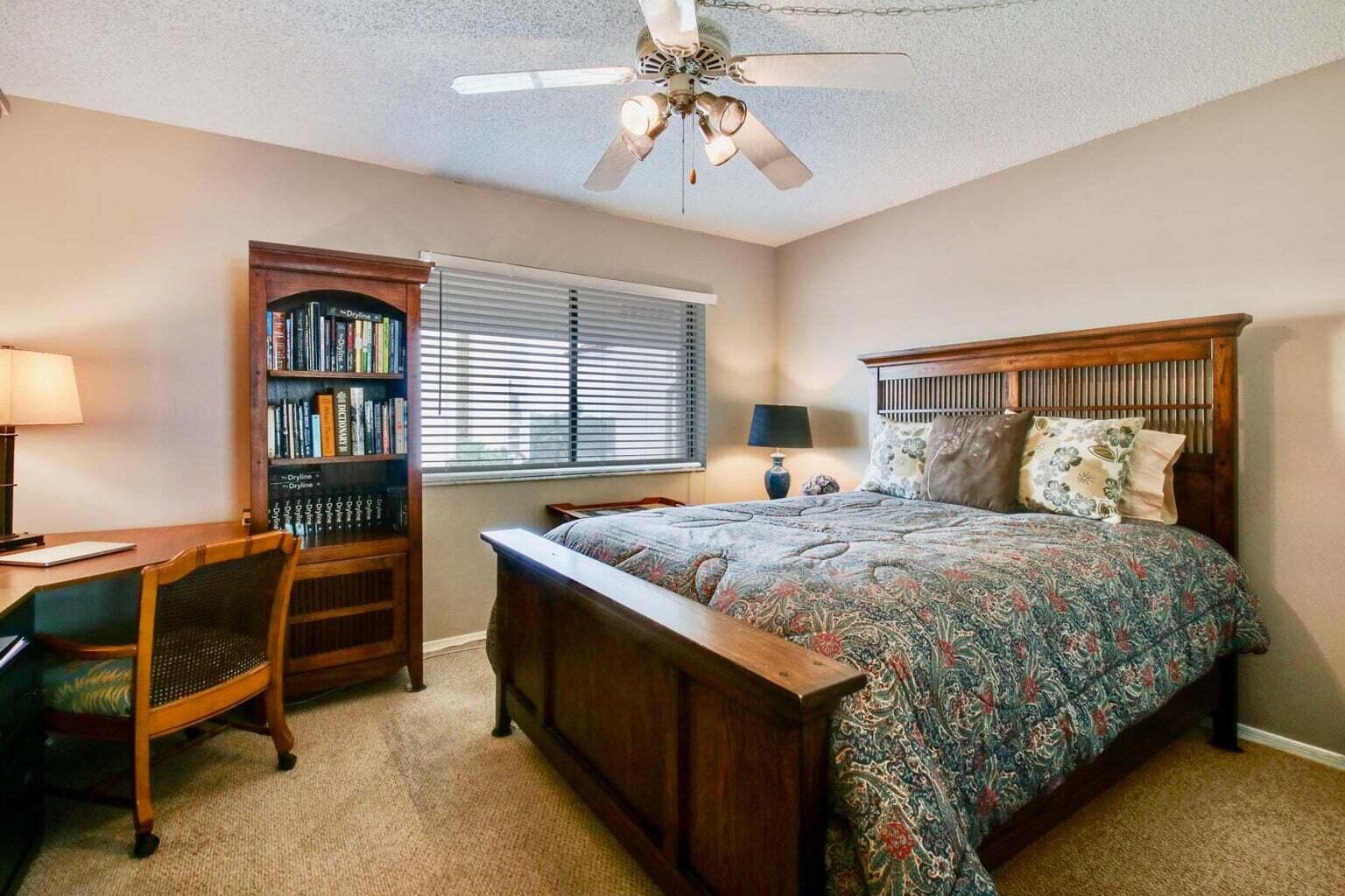 300 Golfview Road, Unit 502 North Palm Beach, FL 33408 - Photo 19 of 35 300 golfview 502 2nd bedroom ss
