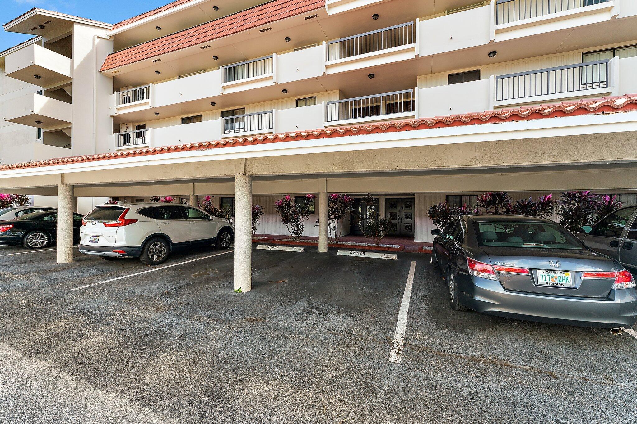 300 Golfview Road, Unit 502 North Palm Beach, FL 33408 - Photo 22 of 35 300 golfview 502 carport