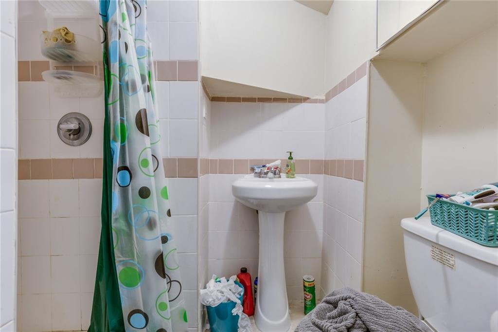 174 Patchen Avenue Brooklyn, NY 11221 - Photo 19 of 26