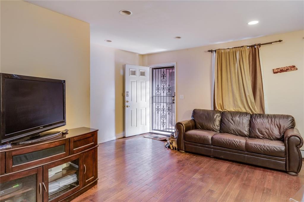 174 Patchen Avenue Brooklyn, NY 11221 - Photo 3 of 26