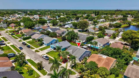 $425,000 | 7955 Ridgewood Drive, Lake Worth, FL 33467