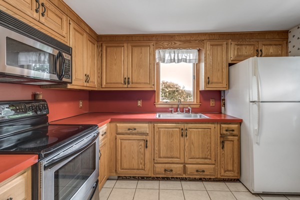43 Upland Road Waltham, MA 02451 - Photo 16 of 30 Gallery Image 16