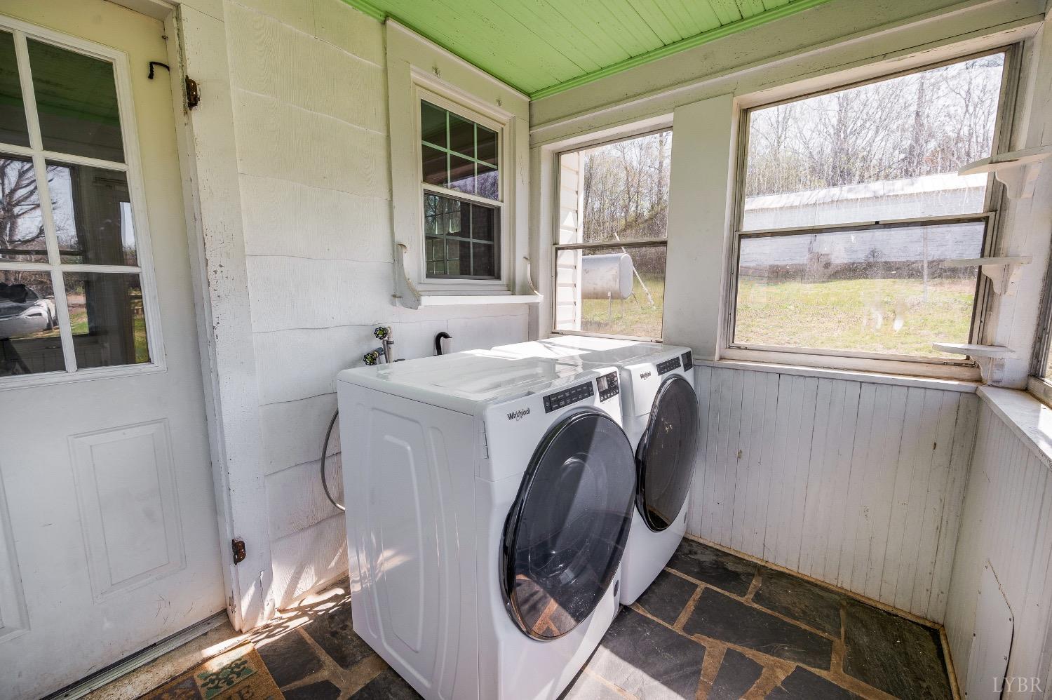 501 West Spencer Road Hurt, VA 24563 - Photo 39 of 55 a utility room with dryer and washer