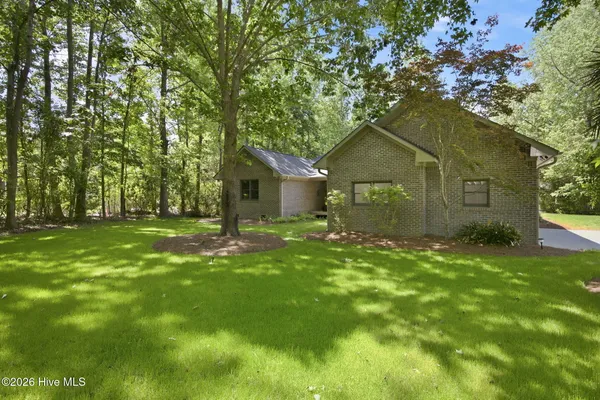 $569,000 | 512 North Line Drive, Hampstead, NC 28443
