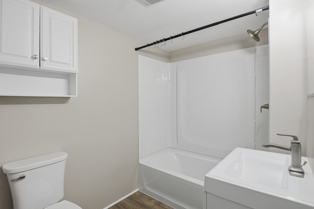 6 Oswald Street, Unit 1 Worcester, MA 01607 - Photo 11 of 20