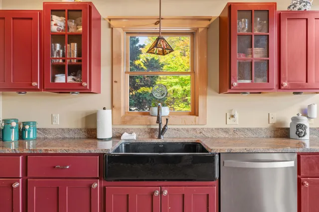 $750,000 | 160 Fuller Hill Road, Bryant Pond, ME 04219