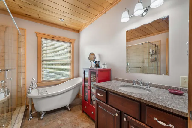 $750,000 | 160 Fuller Hill Road, Bryant Pond, ME 04219