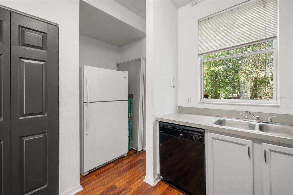 3970 Southwest 20th Avenue, Unit 904 Gainesville, FL 32607 - Photo 11 of 23 Gallery Image 11