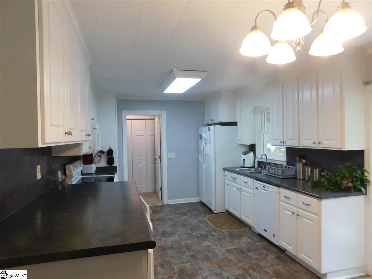 253 Sunset Boulevard Clinton, SC 29325 - Photo 12 of 28 Gallery Image 12