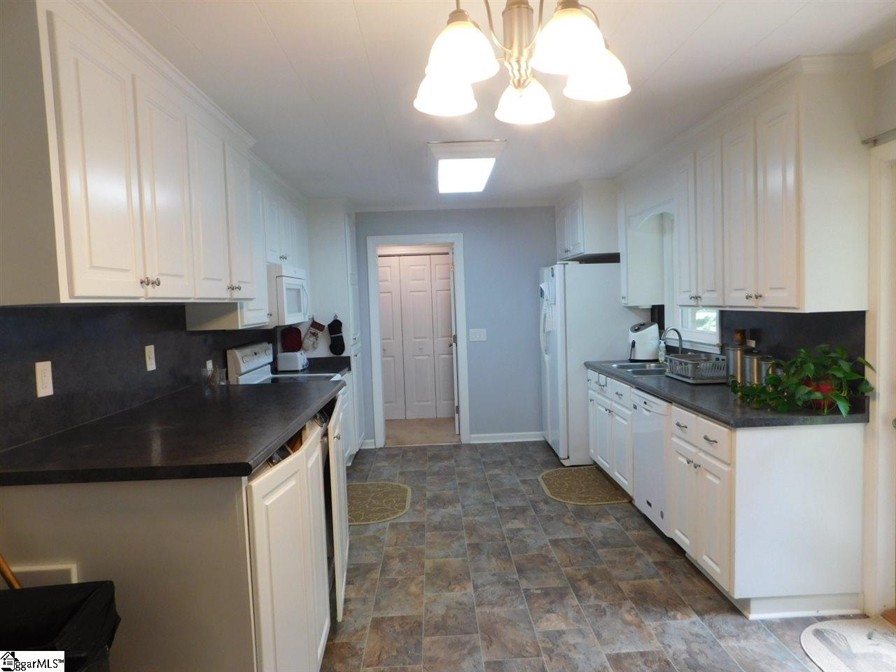 253 Sunset Boulevard Clinton, SC 29325 - Photo 13 of 28 Gallery Image 13