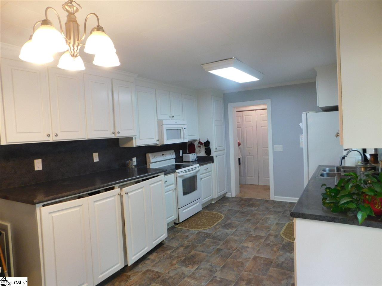 253 Sunset Boulevard Clinton, SC 29325 - Photo 14 of 28 Gallery Image 14