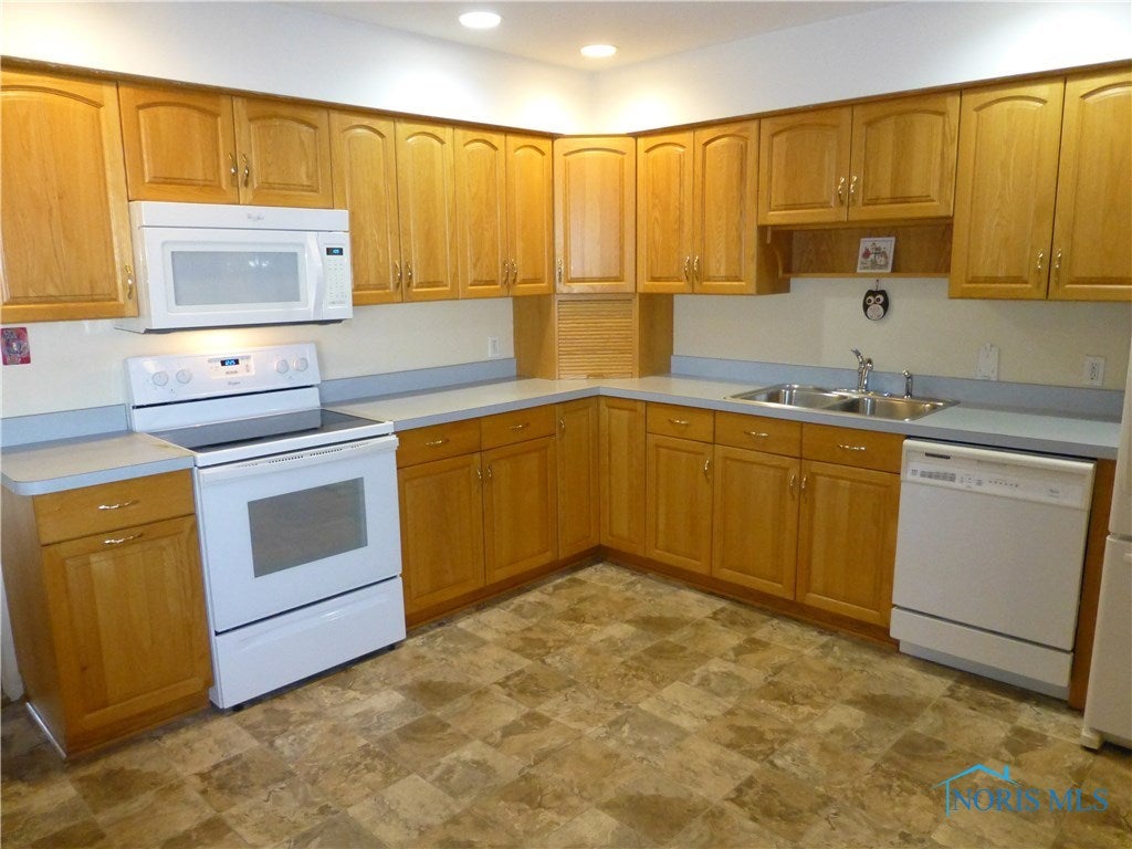 5714 Bennett Road Toledo, OH 43612 - Photo 6 of 18 Gallery Image 6