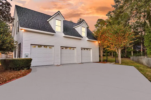 $999,900 | 4206 Sawgrass Drive, North Charleston, SC 29420