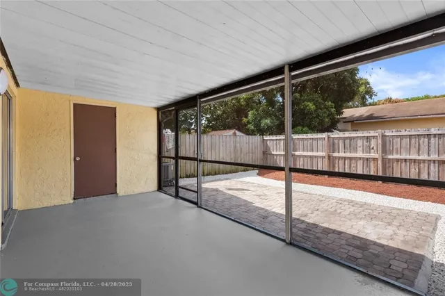 $2,300 | 4325 Northwest 5th Avenue, Deerfield Beach, FL 33064