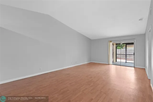 $2,300 | 4325 Northwest 5th Avenue, Deerfield Beach, FL 33064