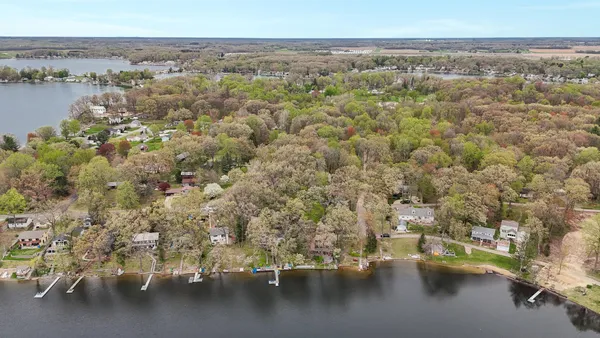 $340,000 | 6 Forest Road, Dowagiac, MI 49047