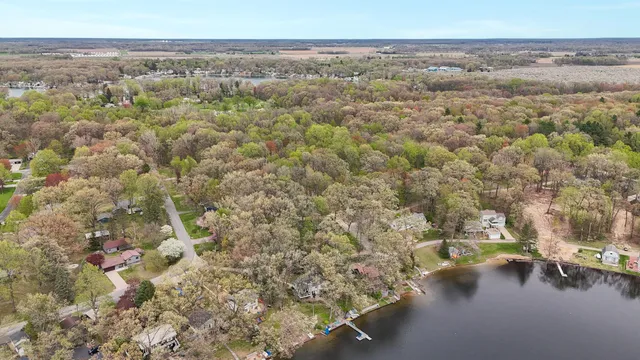 $265,000 | 6 Forest Road, Dowagiac, MI 49047