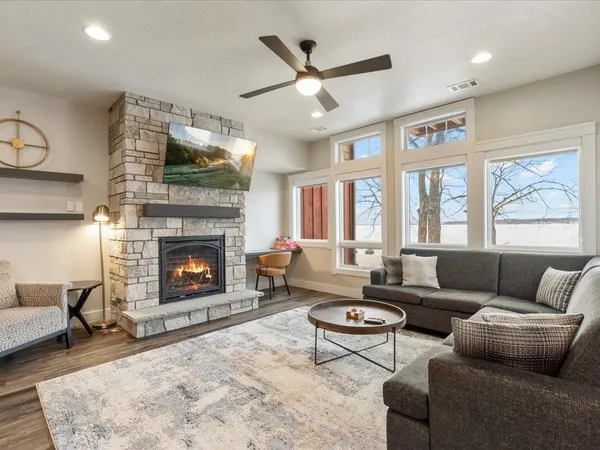 $749,000 | 6906 Beach View Lane Northwest, Walker, MN 56484