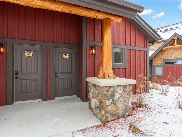 $749,000 | 6906 Beach View Lane Northwest, Walker, MN 56484
