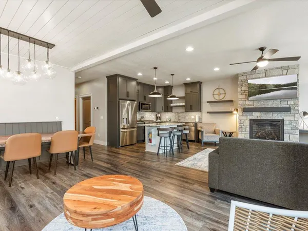 $749,000 | 6906 Beach View Lane Northwest, Walker, MN 56484