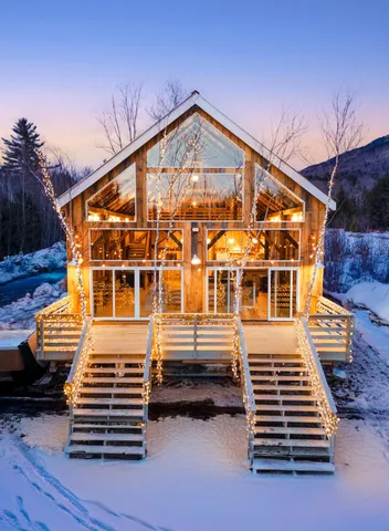 $1,000,000 | 580 Cross Road, Londonderry, VT 05155