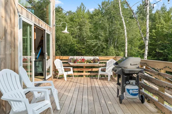 $1,000,000 | 580 Cross Road, Londonderry, VT 05155