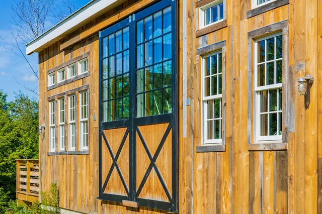 $1,000,000 | 580 Cross Road, Londonderry, VT 05155