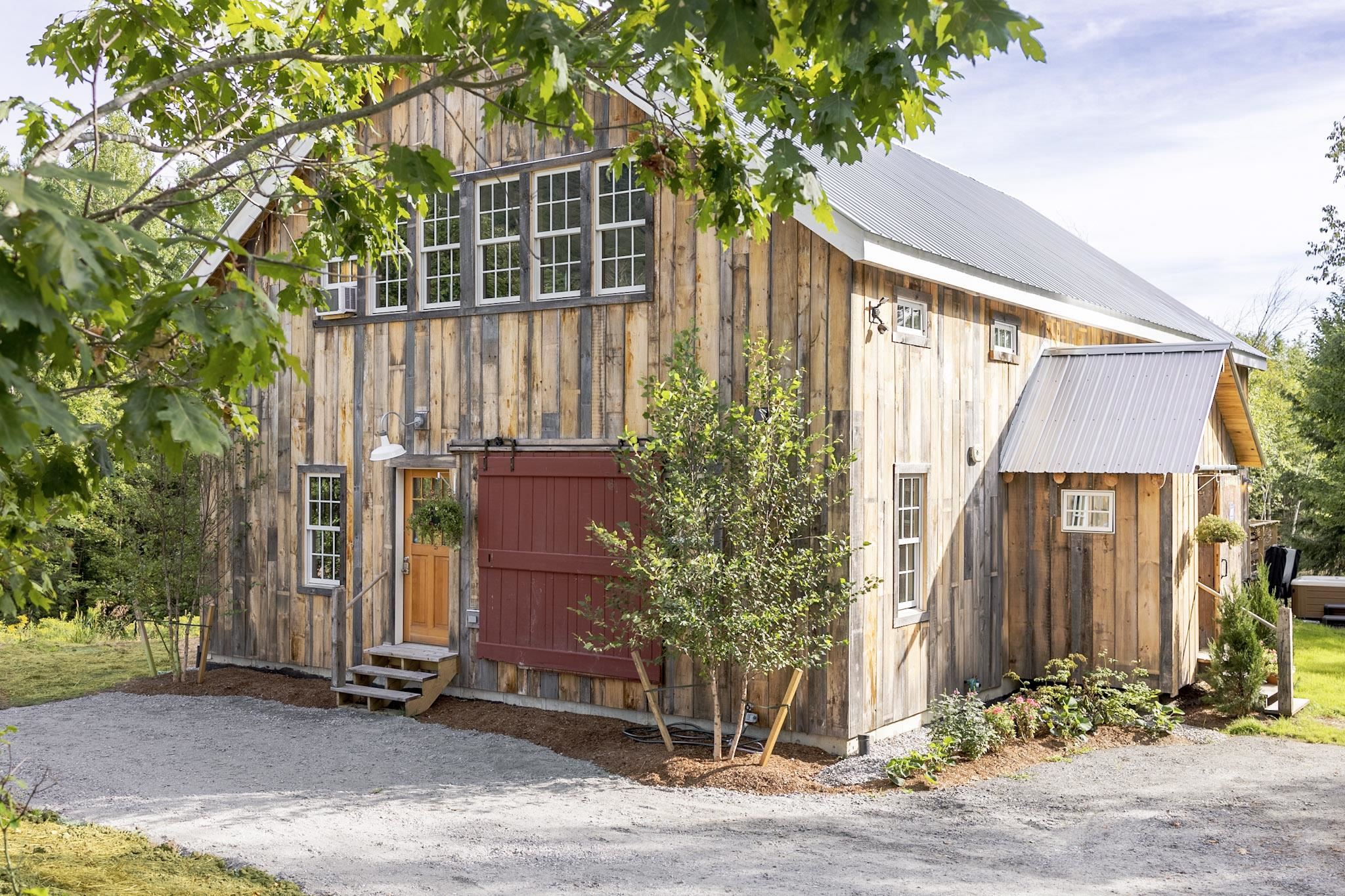 580 Cross Road Londonderry, VT 05155 - Photo 6 of 60